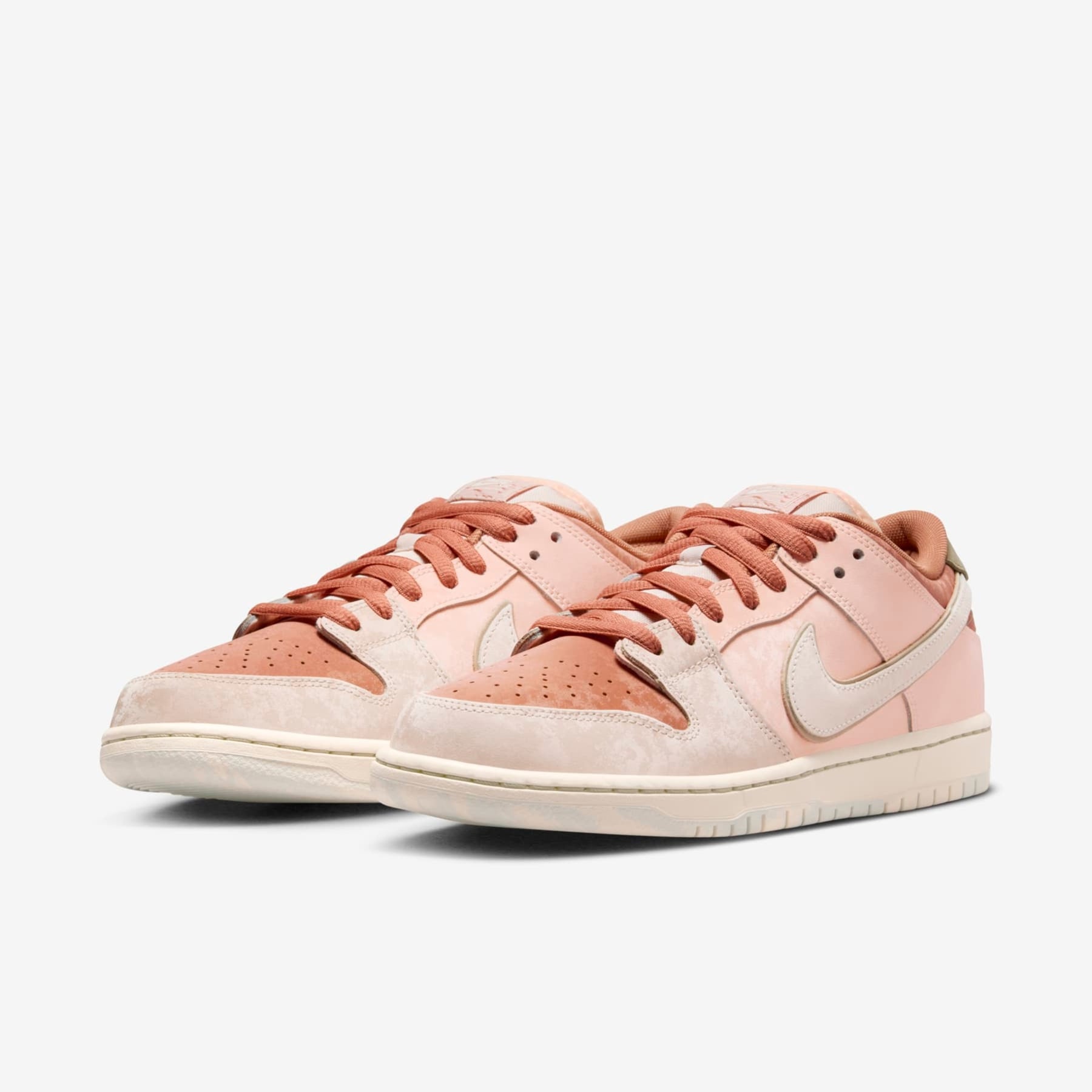 SB Dunk Low